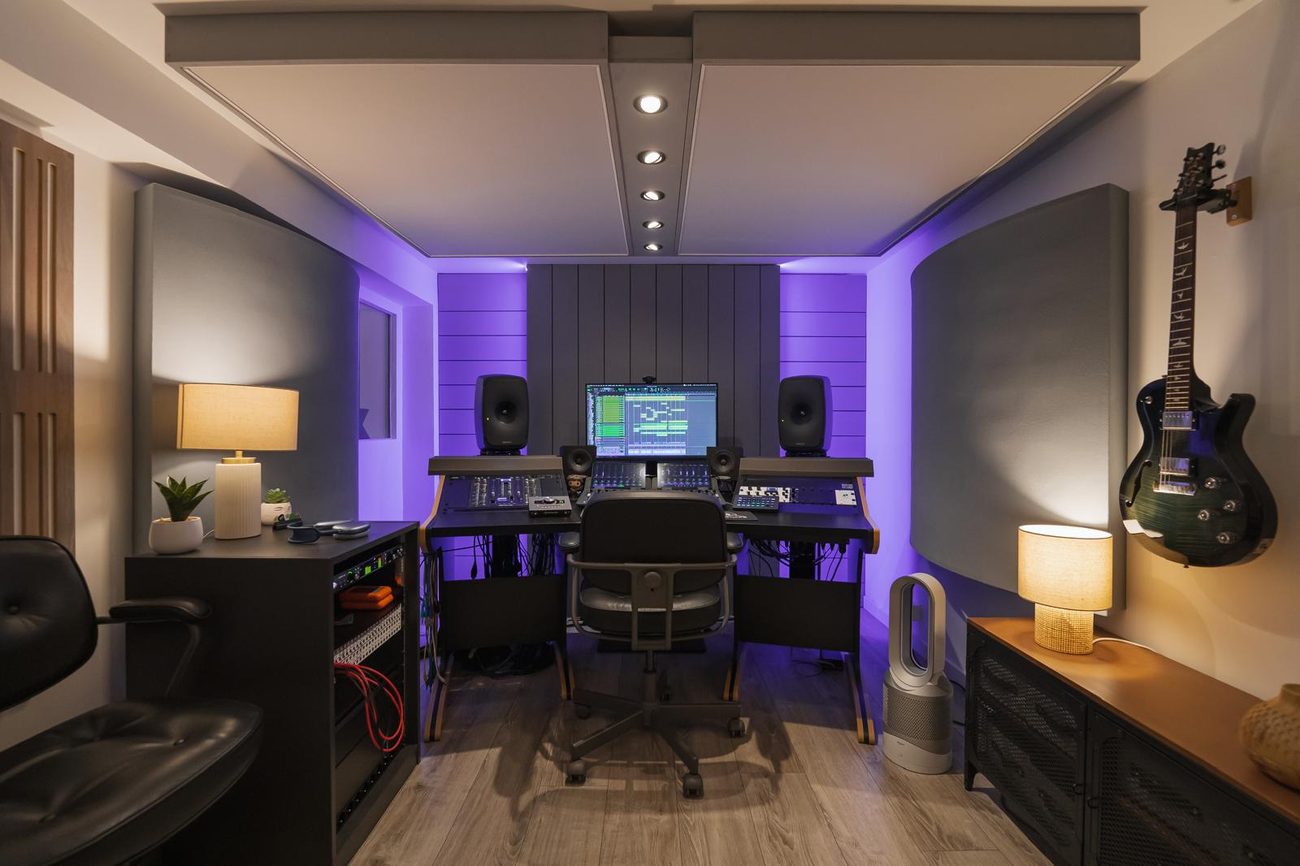 Studio intégré par NOVA LIVE — acoustique, éclairage et régie