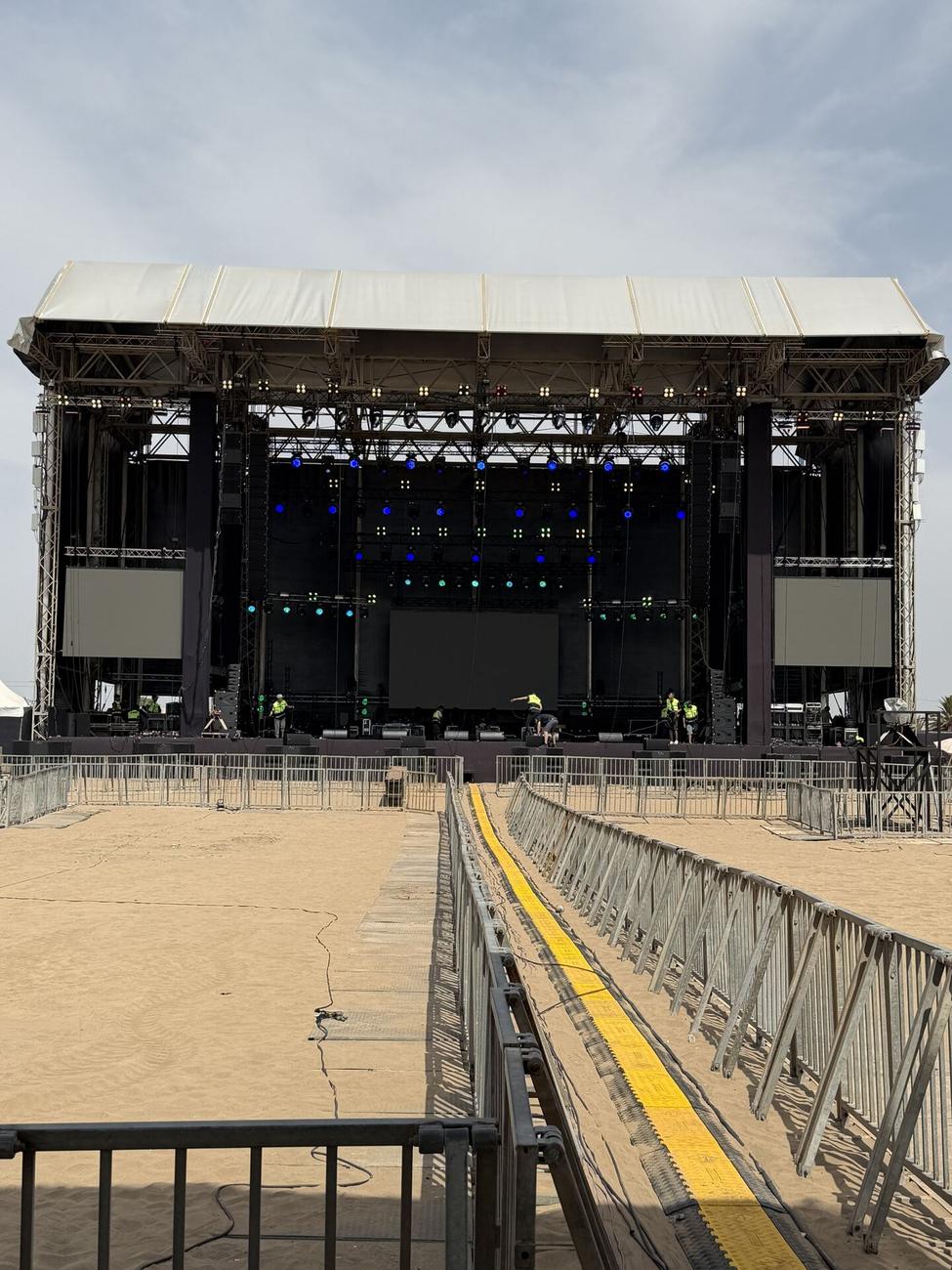 Building an outdoor stage on a tour date